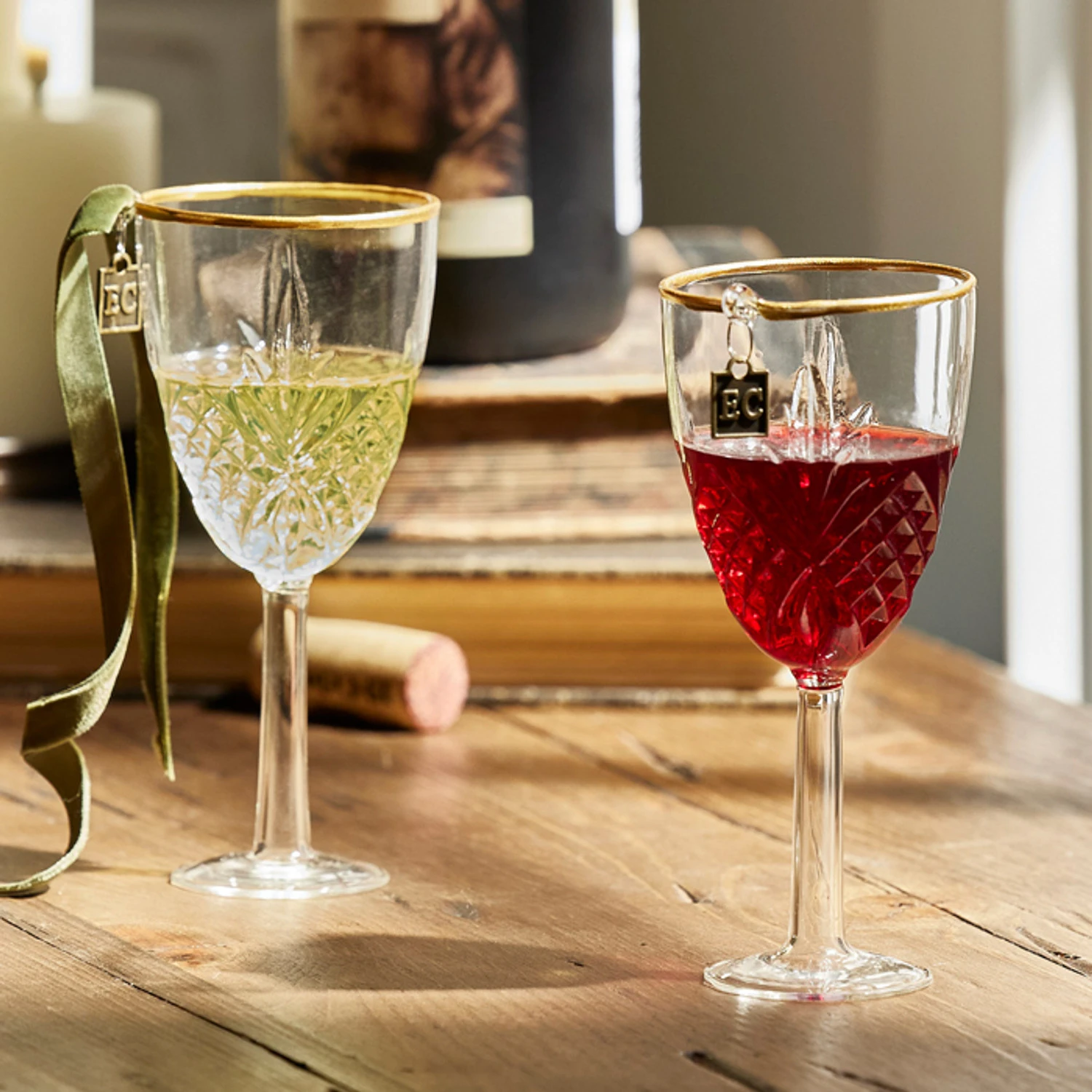 Raz Eric Cortina 5.5" Elegant Red Or White Wine Glass Christmas Ornament 4353122 1 Raz Eric Cortina 5.5" Elegant Red Or White Wine Glass Christmas Ornament 4353122